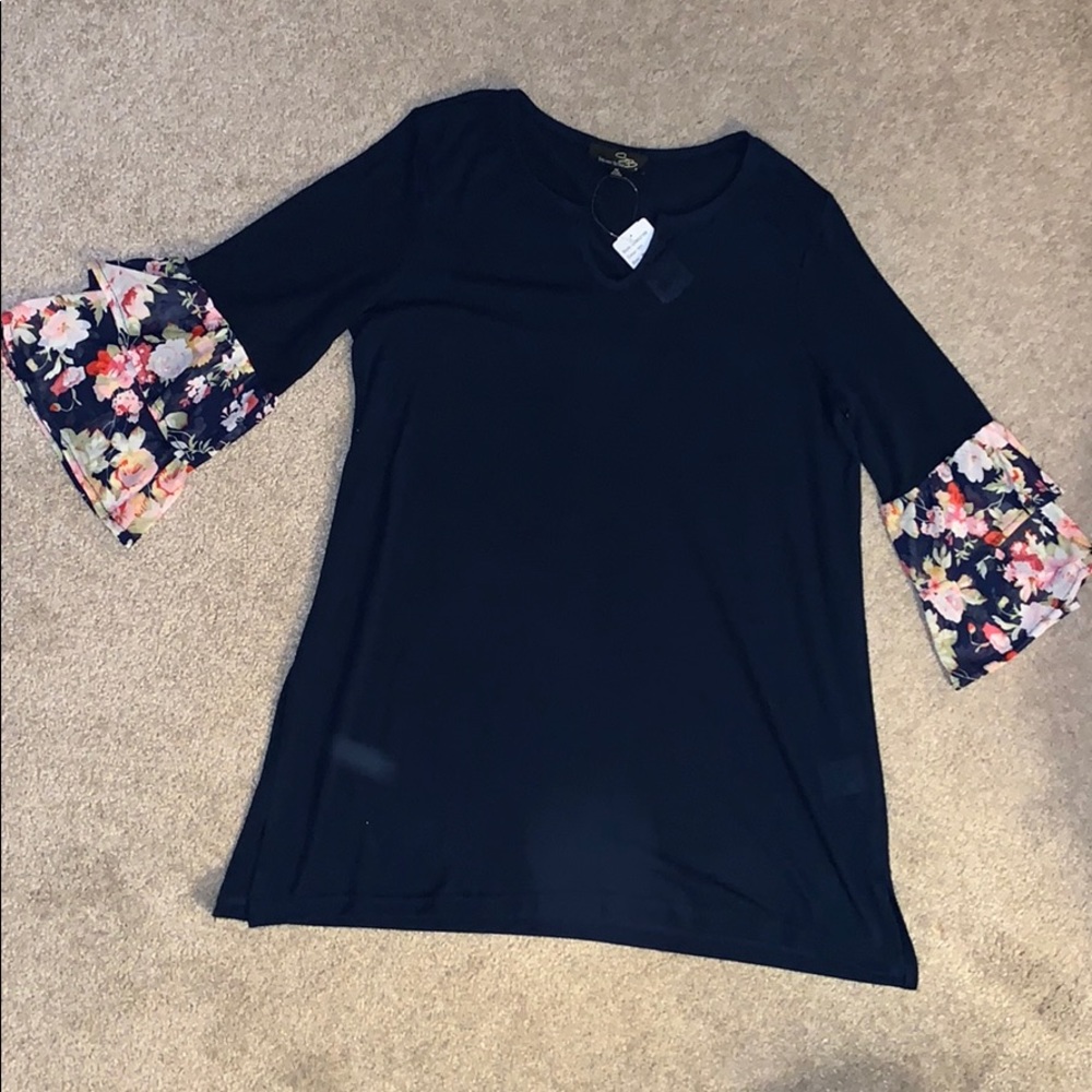 NEW with tags Suzanne Betro tunic
